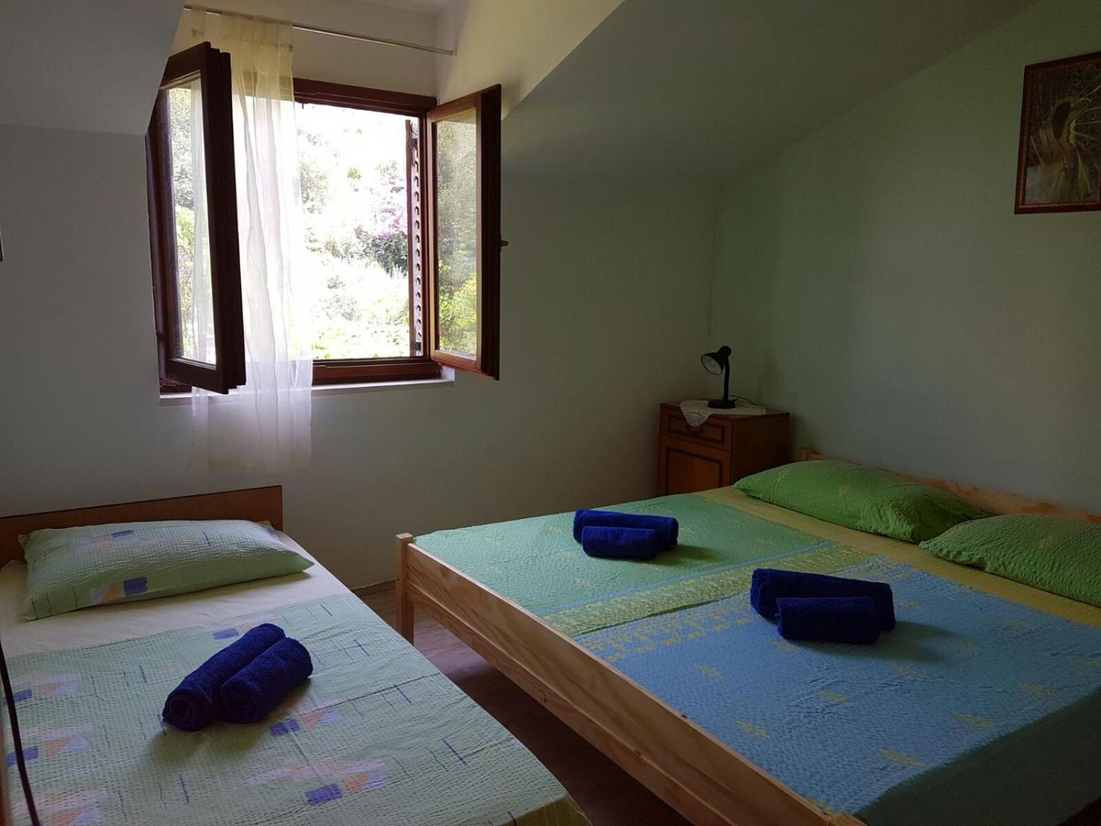 Apartments Marta Trogir Room photo